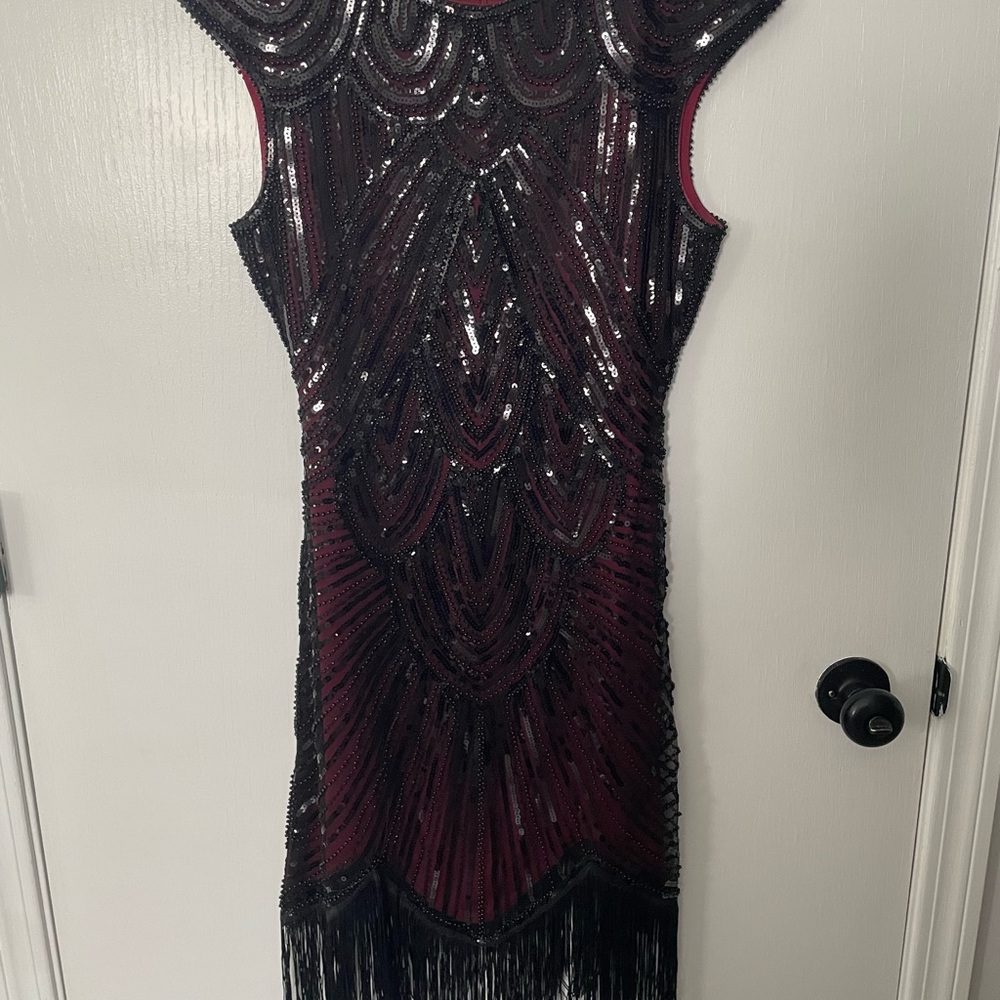 Elegant Black and Burgundy Sequin Dress